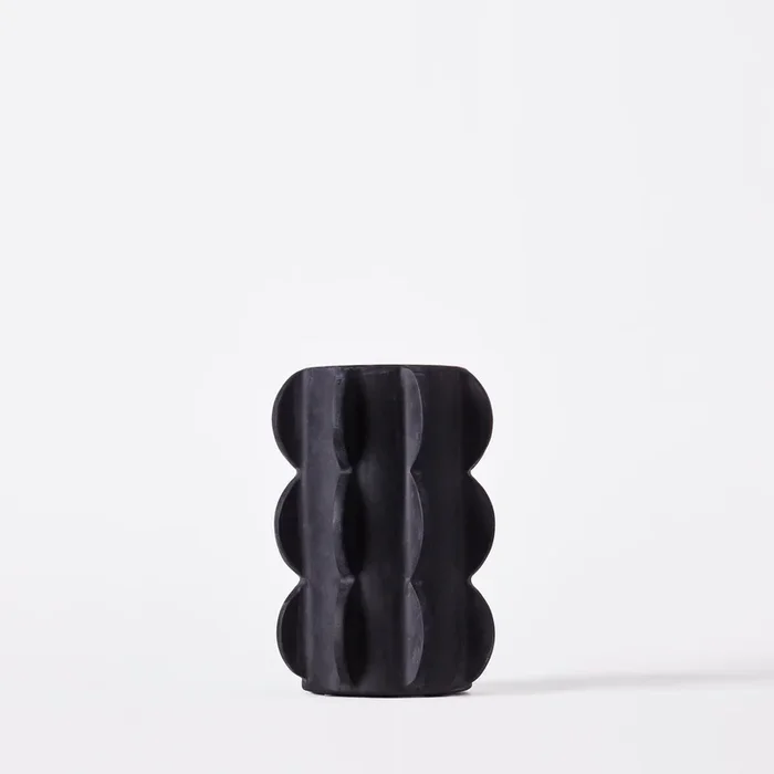 Arcissimo Vase Black Medium