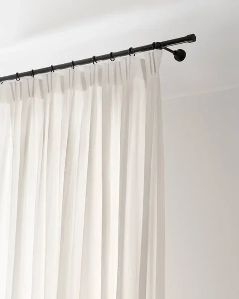 Hardware / Curtain Rod