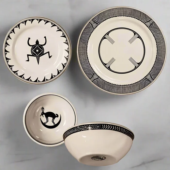 Mimbreño Dinnerware – Black & White