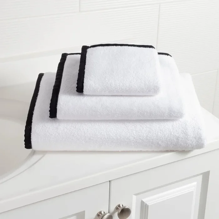 Signature Banded Towel | White/Black